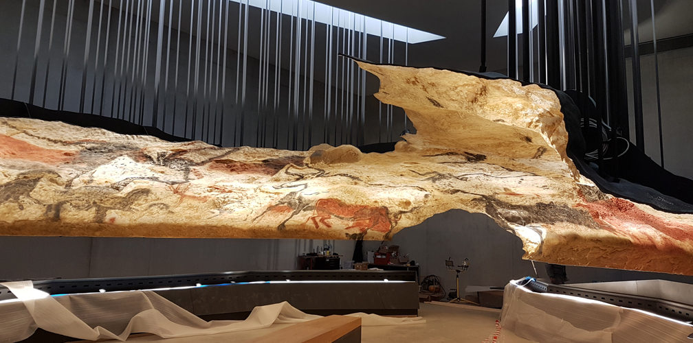 Lascaux 4 installations videmus watchout medialon décor intérieur