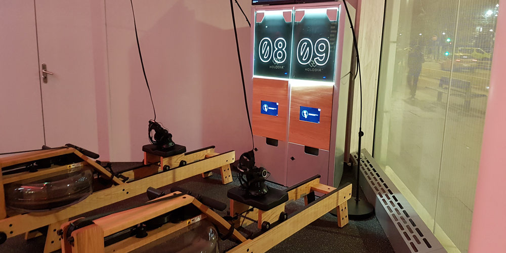 MK2 VR espace de réalité virtuelle - VIDEMUS fournisseur de WATCHOUT et MEDIALON - rameur VR