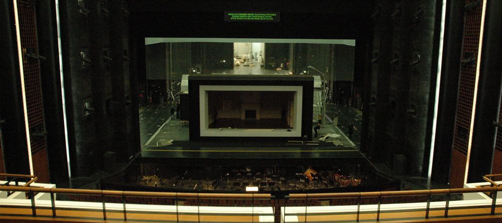 opera-macbeth-bastille_2009_novelty-vps_videmus_dataton-watchout-warping-scene-decor