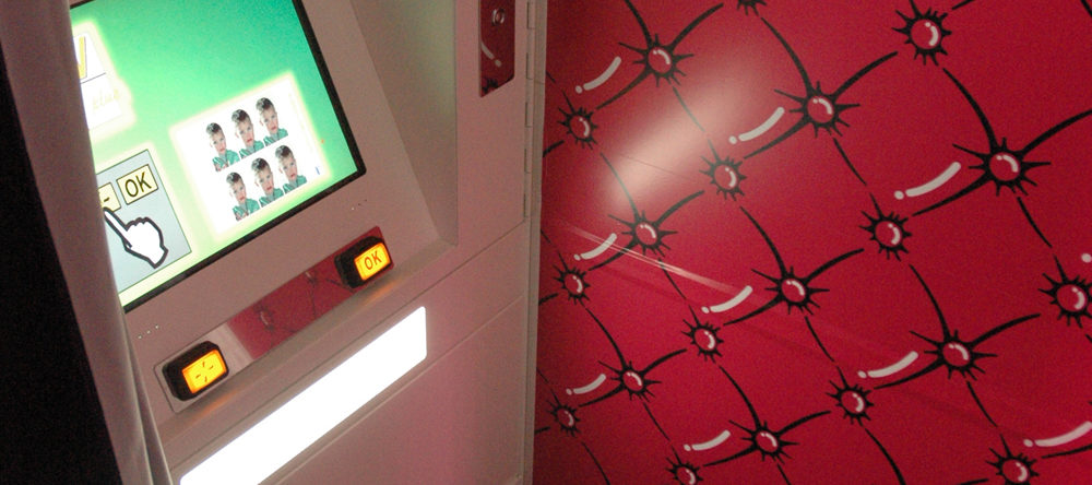 sortie-parfum-madame-jean-paul-gaultier-2008-soiree-privee-procon-videmus-photomaton