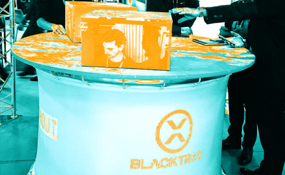 stand VIDEMUS au salon Heavent Paris en novembre 2018 : installation WATCHOUT et BlackTrax